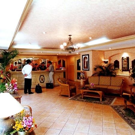 Villa Margarita Hotel Davao City Екстериор снимка