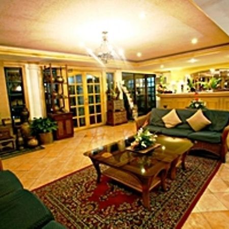 Villa Margarita Hotel Davao City Екстериор снимка