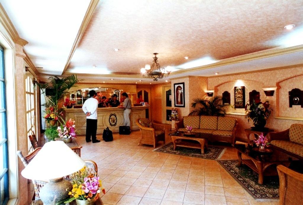 Villa Margarita Hotel Davao City Екстериор снимка